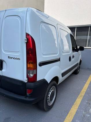 RENAULT KANGOO 1.6 EXPRESS 16V FLEX 4P MANUAL RENAULT KANGOO 1.6 EXPRESS 16V FLEX 4P MANUAL